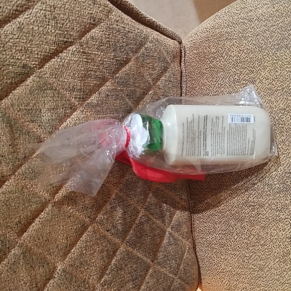 Bath & Body Works Vanilla Bean Noel Body Lotion Christmas New - Picture 2 of 2